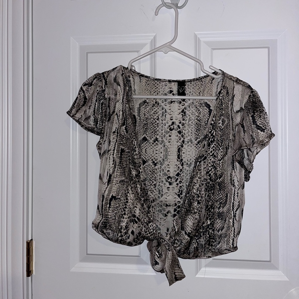 Cropped Snake Tie Blouse